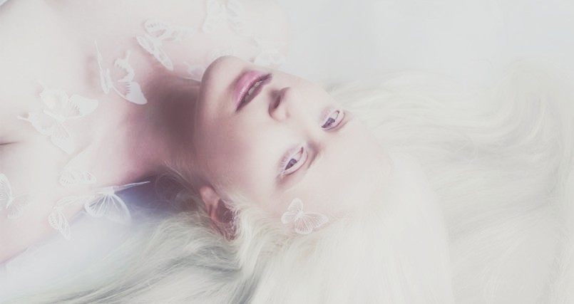 stunning-photo-series-shows-the-angelic-beauty-of-albino-people-805x427
